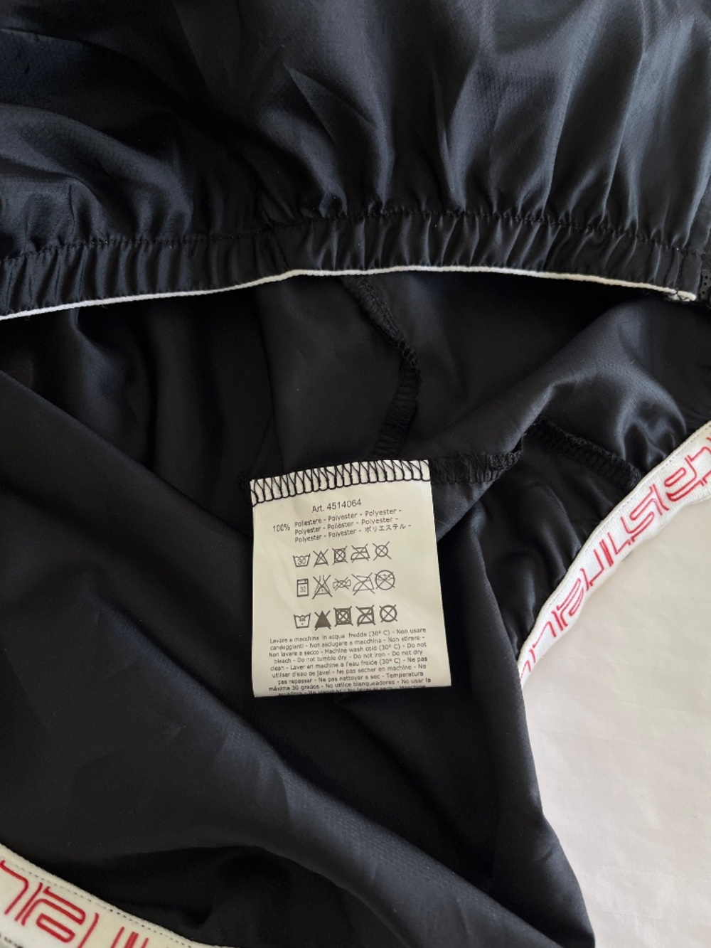 Castelli Women's Black Jacket with Pink Trim - Picture 6 of 8